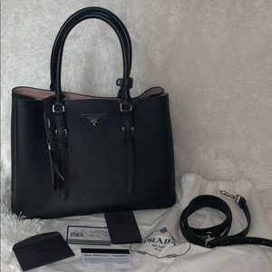 ❤️SOLD❤️Prada saffiano medium double bag.